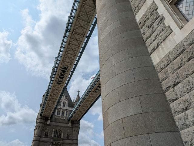 汽車專賣店辦公管理系統(tǒng)：加速運(yùn)營效能，升級(jí)客戶服務(wù)體驗(yàn)