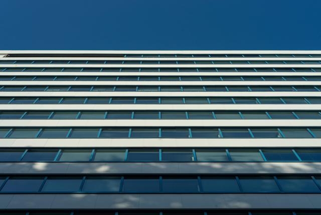 北京倉(cāng)庫(kù)發(fā)貨量大咋管理？物流管理系統(tǒng)能替代人工嗎？