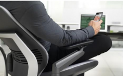 手機(jī)辦公軟件里存的東西能在電腦上打開嗎？